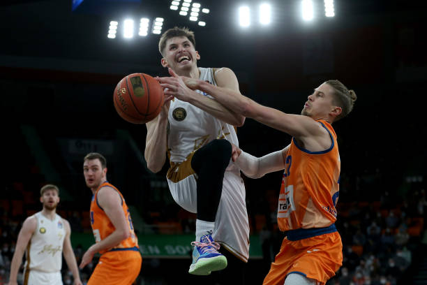 并于7月3 并于7月3