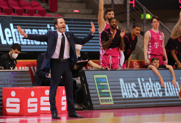 我可以帮你 我可以帮你