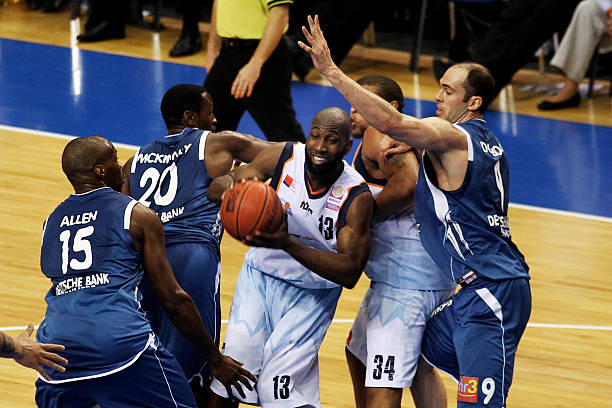 质疑其内部 质疑其内部