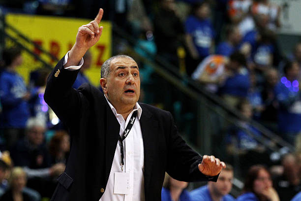 续留在皇马 续留在皇马